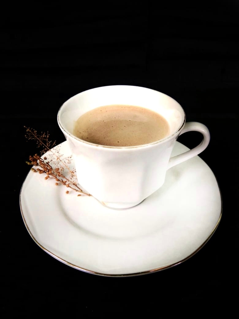 Kopi hitam susu khas Warkop Rahayoe